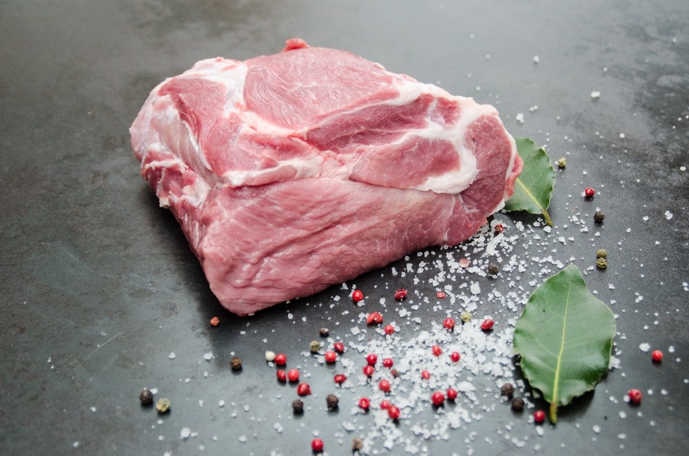 Svinjski vrat brez kosti