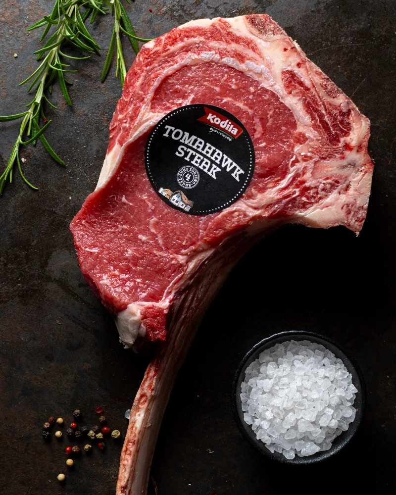 Angus rib eye s kostjo (Tomahawk) steak – suho zorjen / zamrznjeno