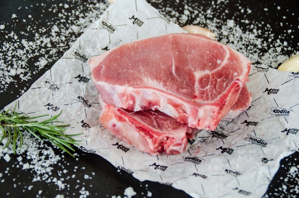 Svinjski kare s kostmi zrezek