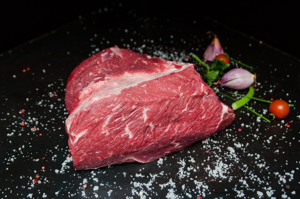 Goveje pleče brez kosti (II. kat.)