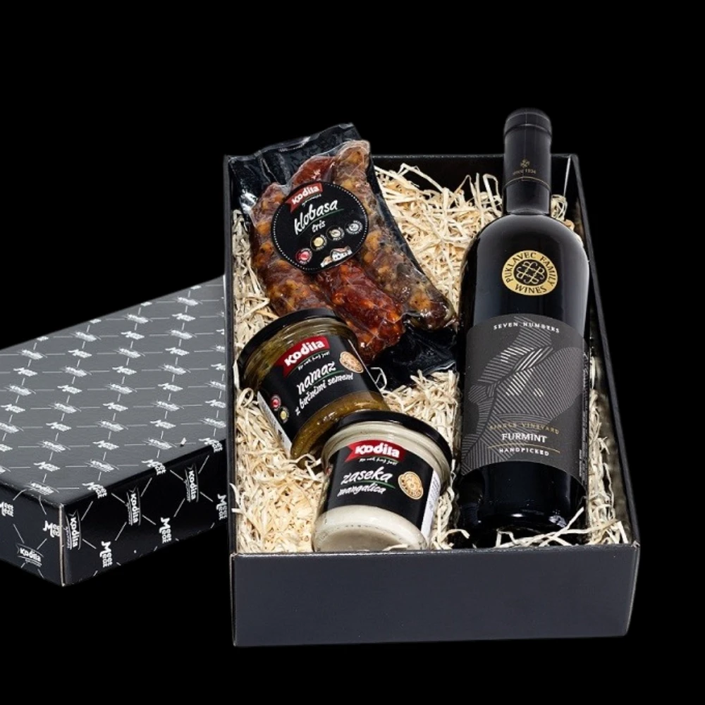 D41 Tris klobas, namazi in vino
