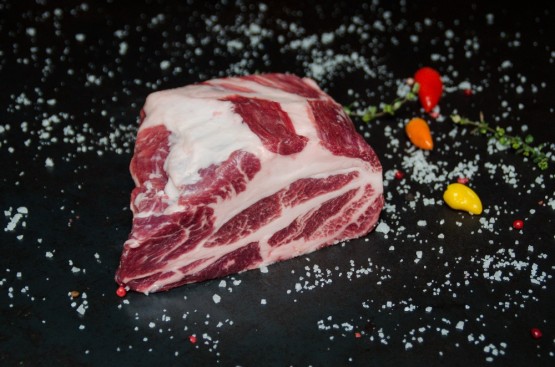 Mangalica vrat brez kost