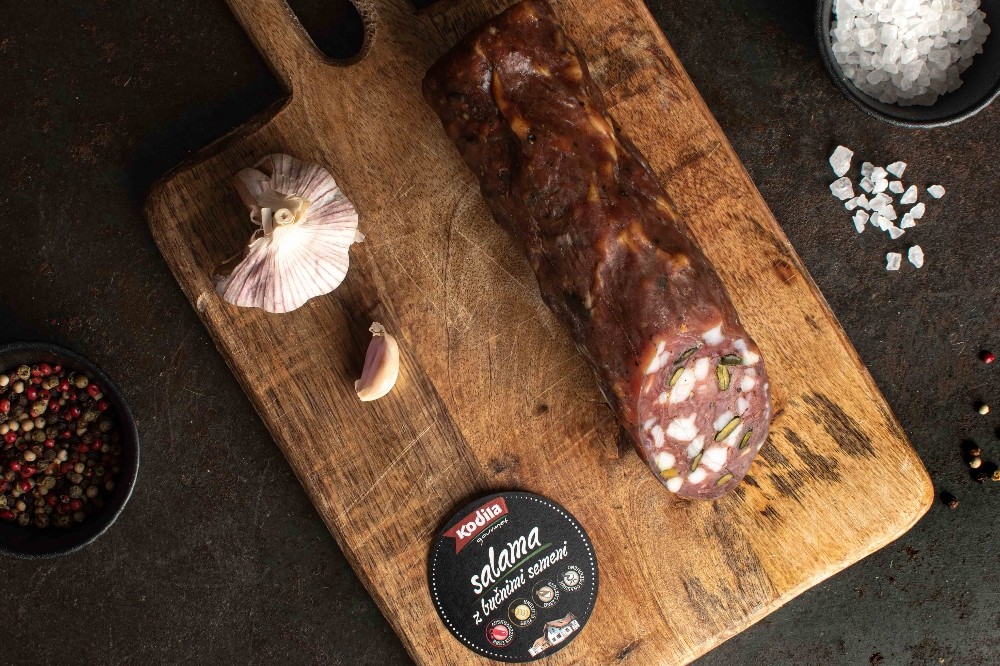 Salama z bučnimi semeni 1/2